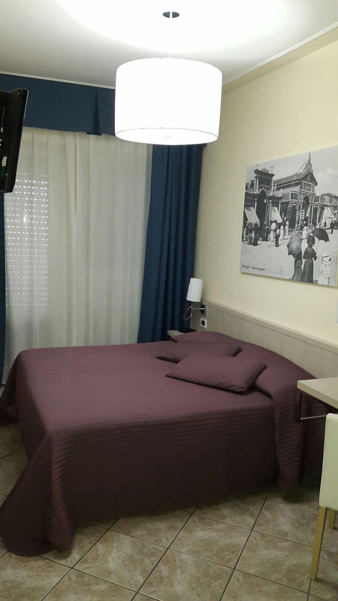Hotel Bella Riviera Lungomare Viareggio Extérieur photo