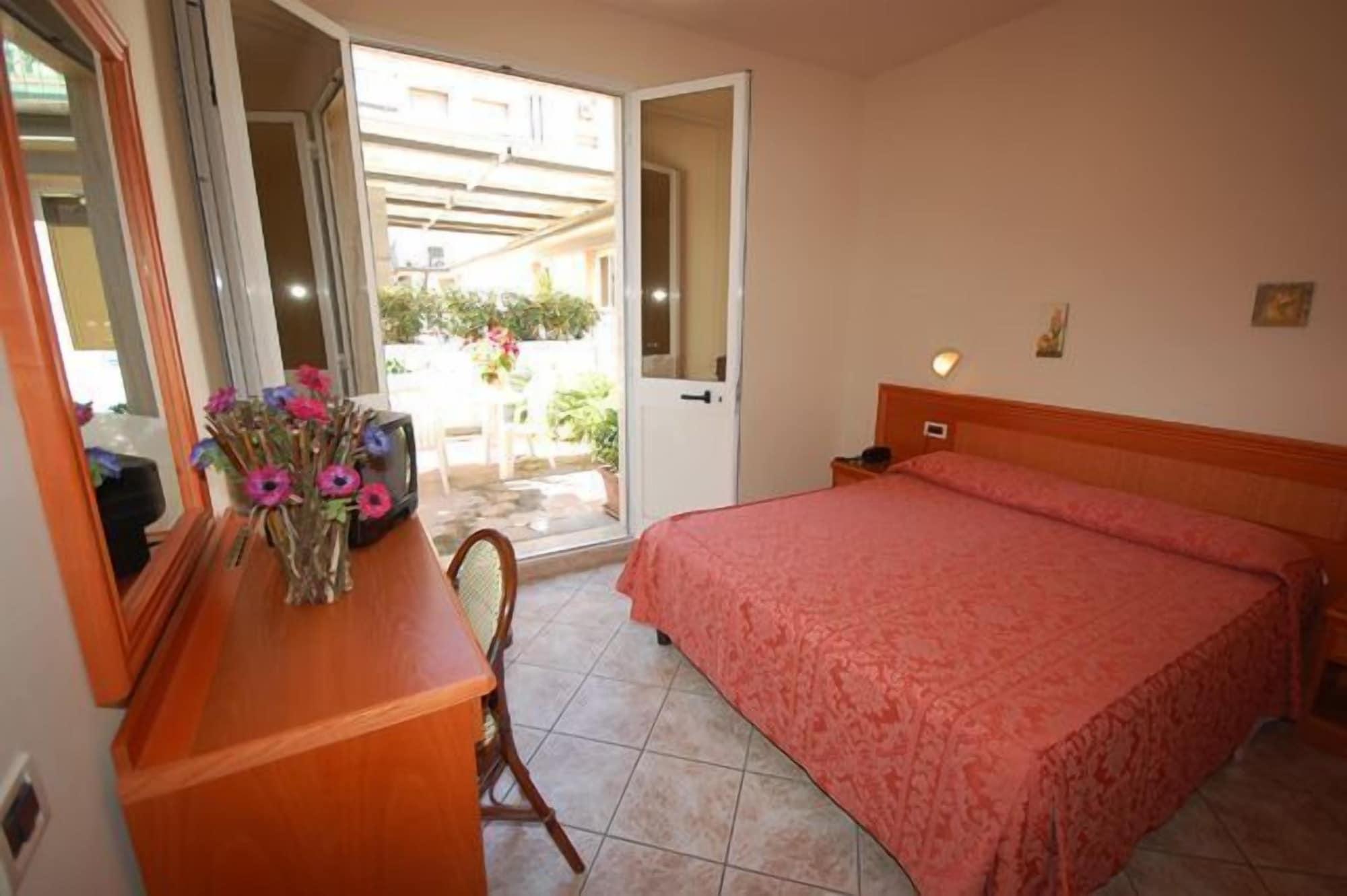 Hotel Bella Riviera Lungomare Viareggio Extérieur photo