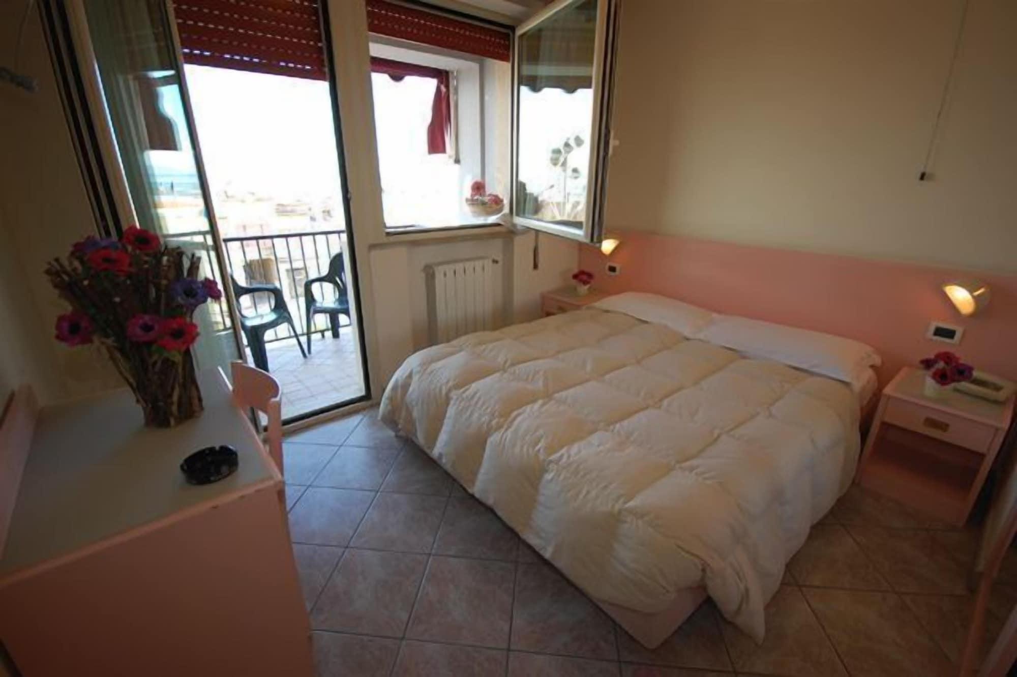 Hotel Bella Riviera Lungomare Viareggio Extérieur photo