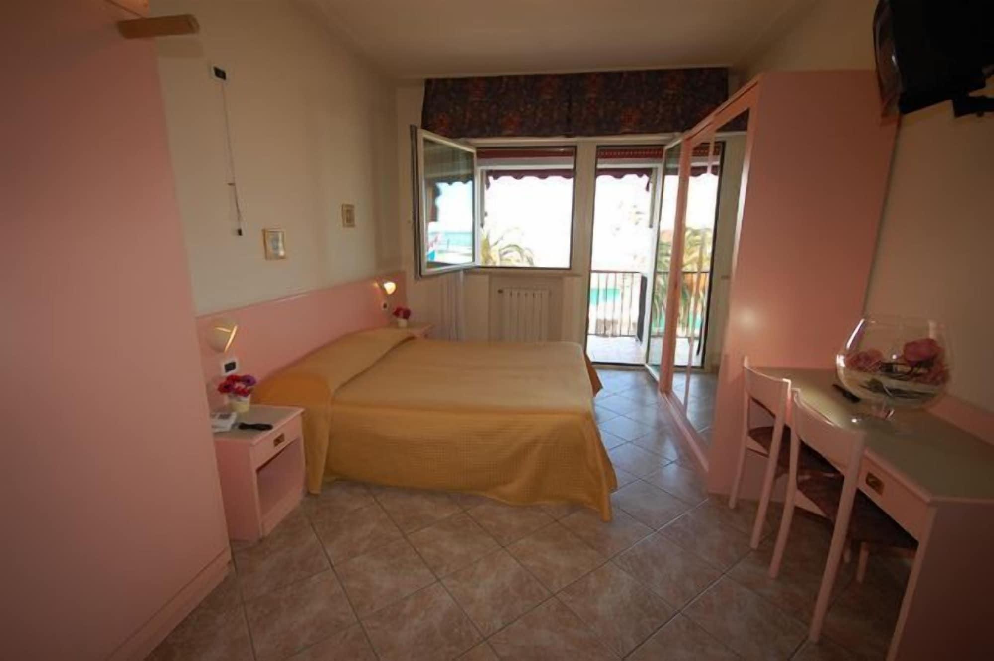 Hotel Bella Riviera Lungomare Viareggio Extérieur photo