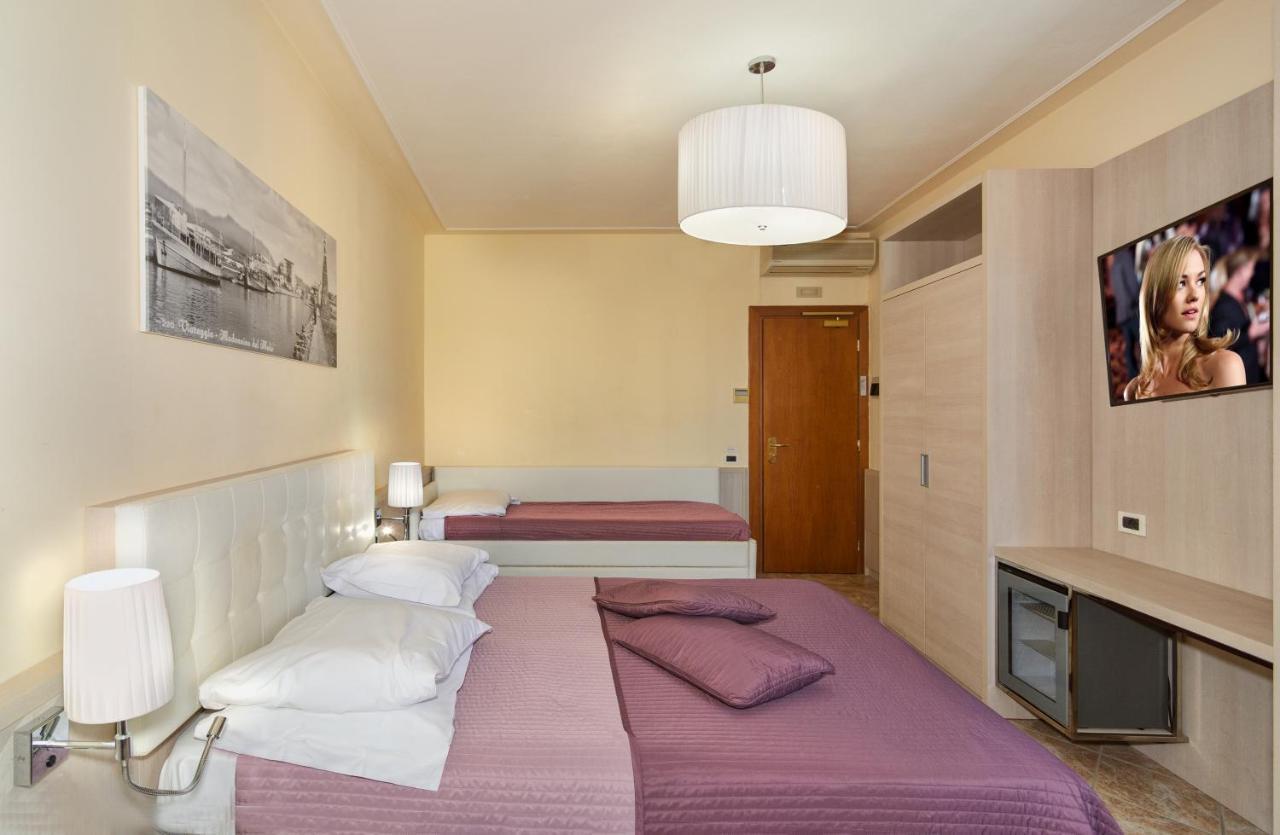 Hotel Bella Riviera Lungomare Viareggio Extérieur photo