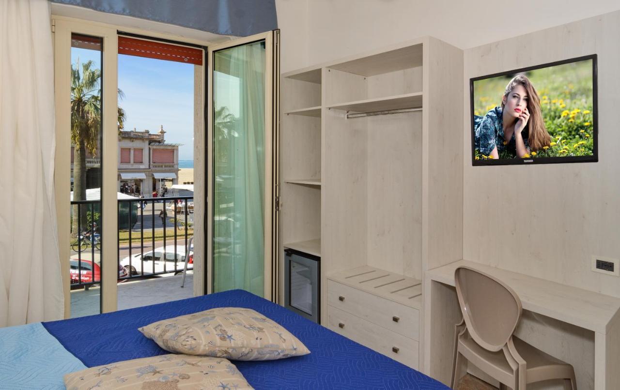 Hotel Bella Riviera Lungomare Viareggio Extérieur photo